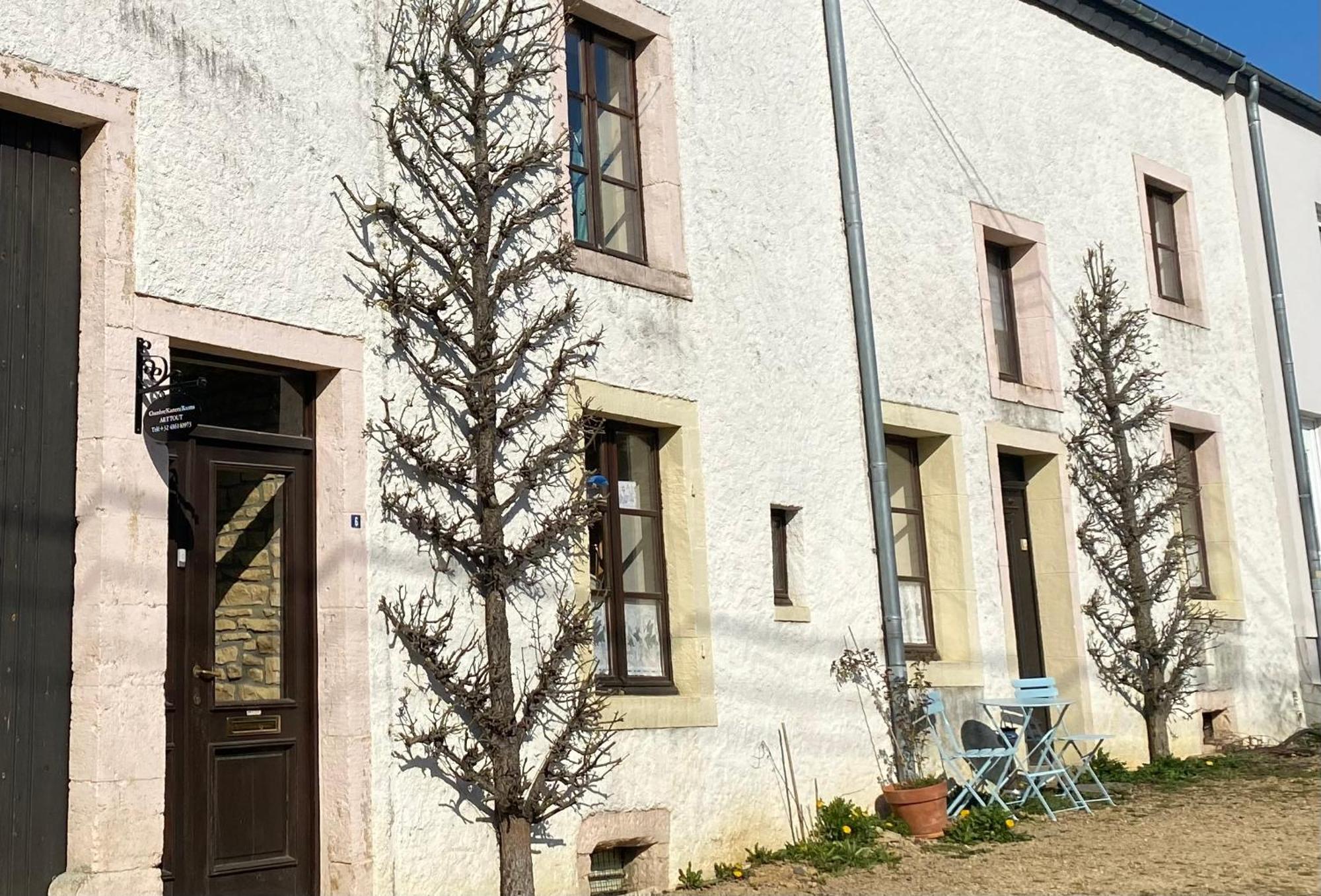 Art Tout Fontenoille Exterior foto